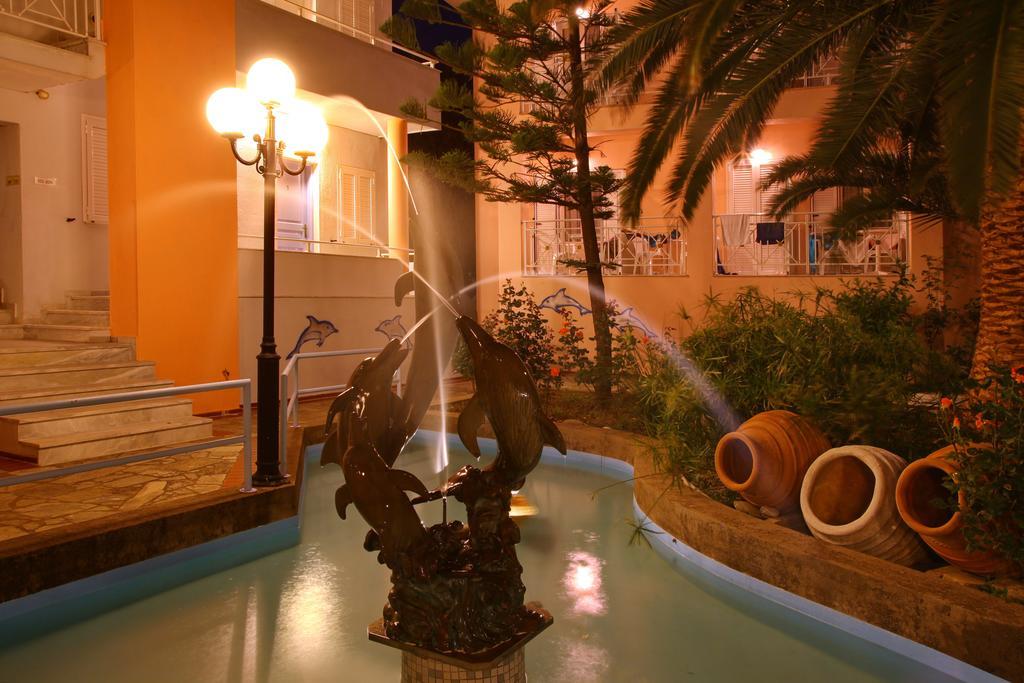Dolphin Skopelos