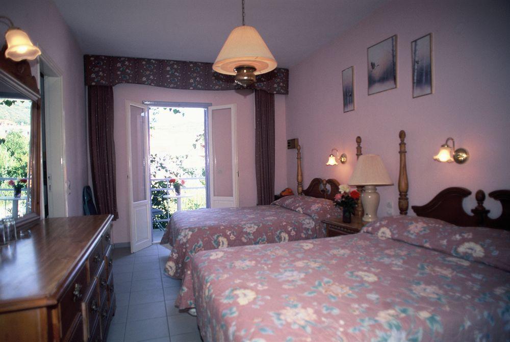 Dolphin Hotel Skopelos