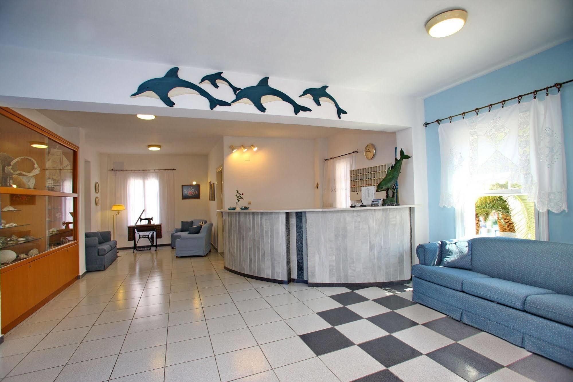Dolphin Skopelos